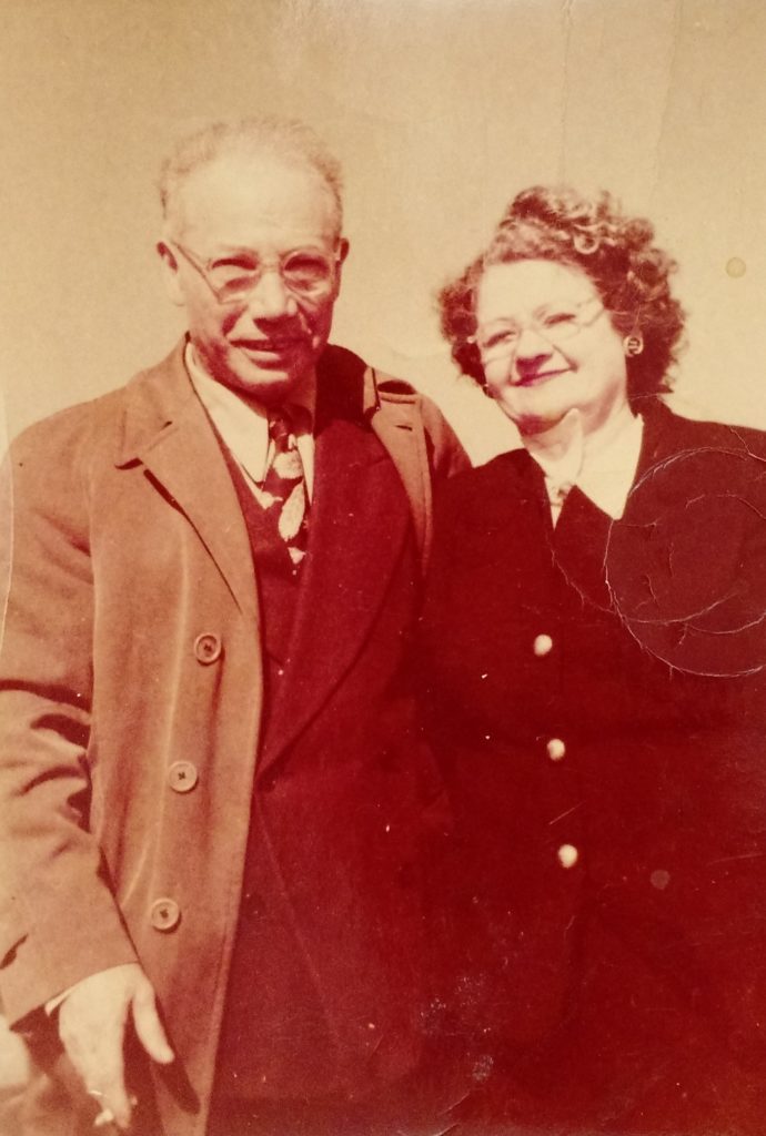 克拉拉和乔·沙沃森，1947